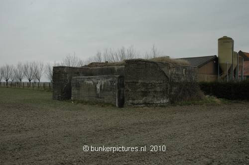 © bunkerpictures - Heavy personnel bunker WO I